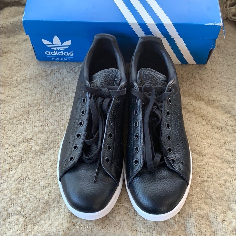 Casual sneakers.